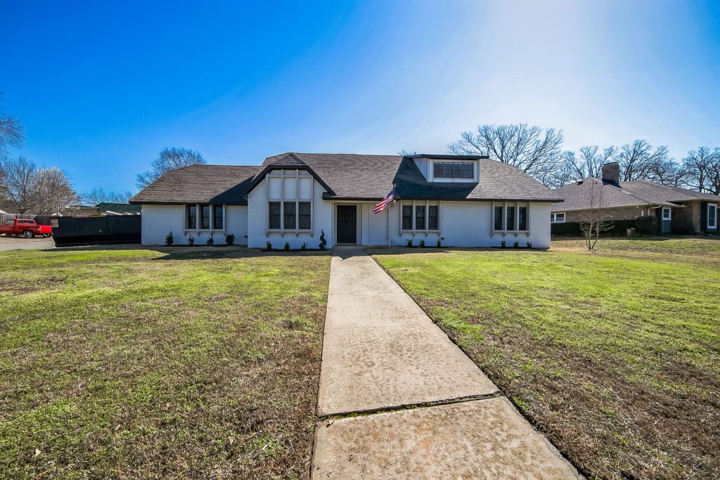 815_38th_St_SE_Paris_TX_75462_USA-Exterior-_MG_8374